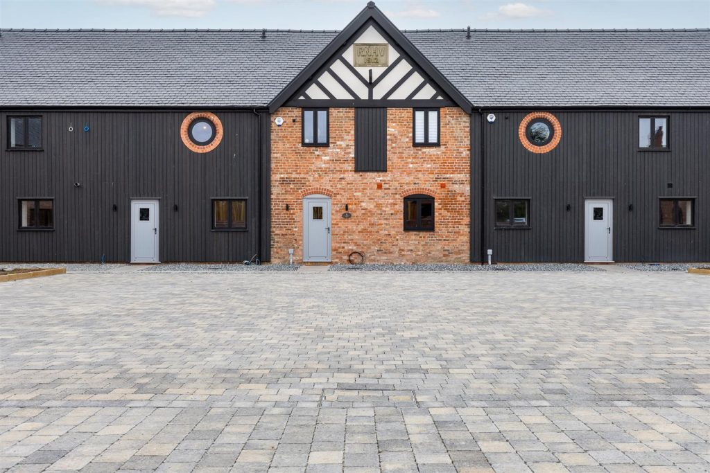 Stoke Hall Lane, Nantwich, CW5