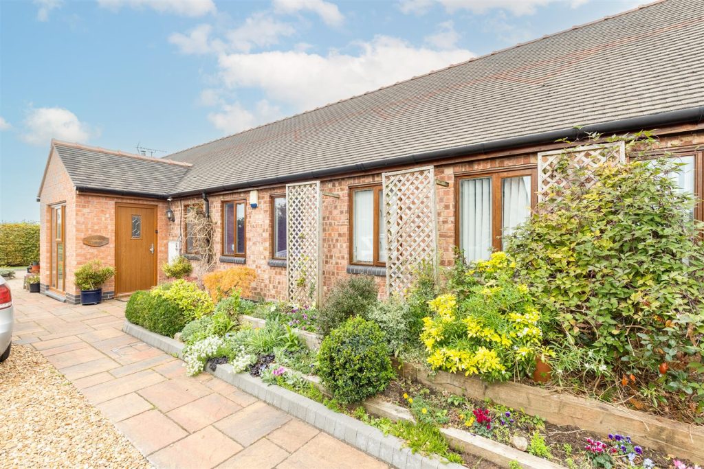 Little Rose Cottage, Aston Juxta Mondrum, Nantwich, CW5