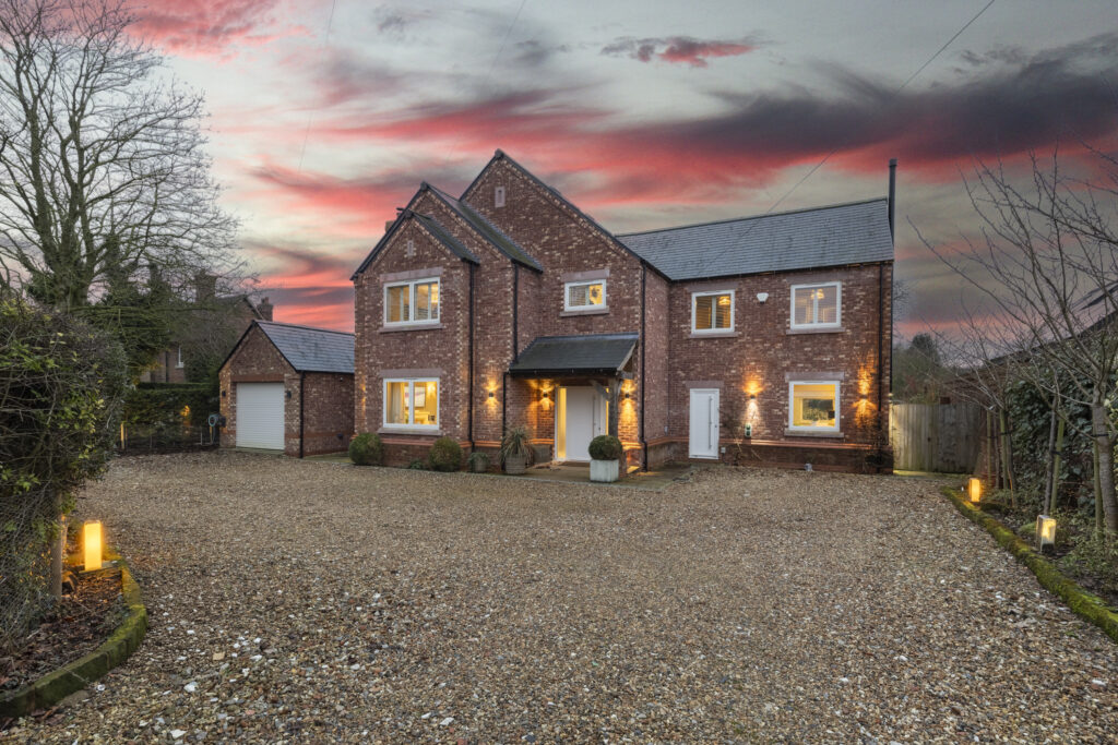 The Willows, Huxley Lane, Tiverton, CW6