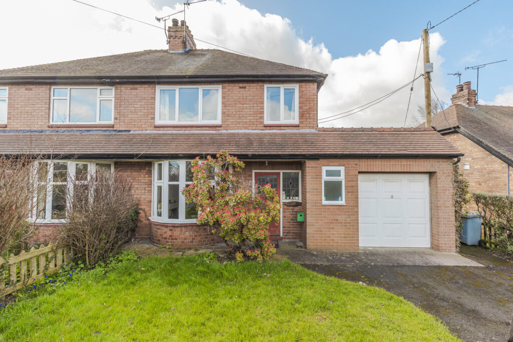 Claremont, Sheppenhall Lane, Aston, Nantwich, CW5