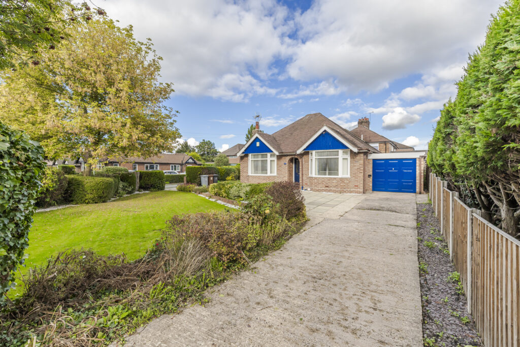 Wellswood Drive, Wistaston, CW2